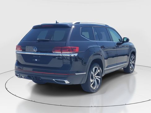 Used 2023 Volkswagen Atlas SEL AWD/4WD image 7
