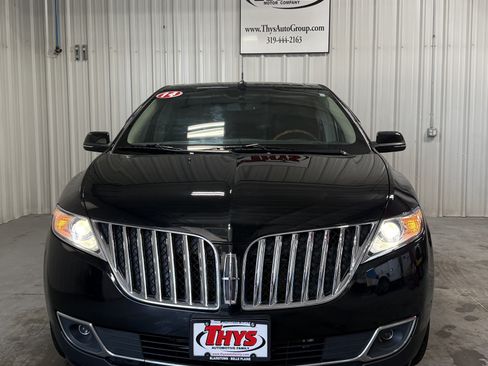 Used 2014 Lincoln MKX AWD w/ Equipment Group 102A image 16