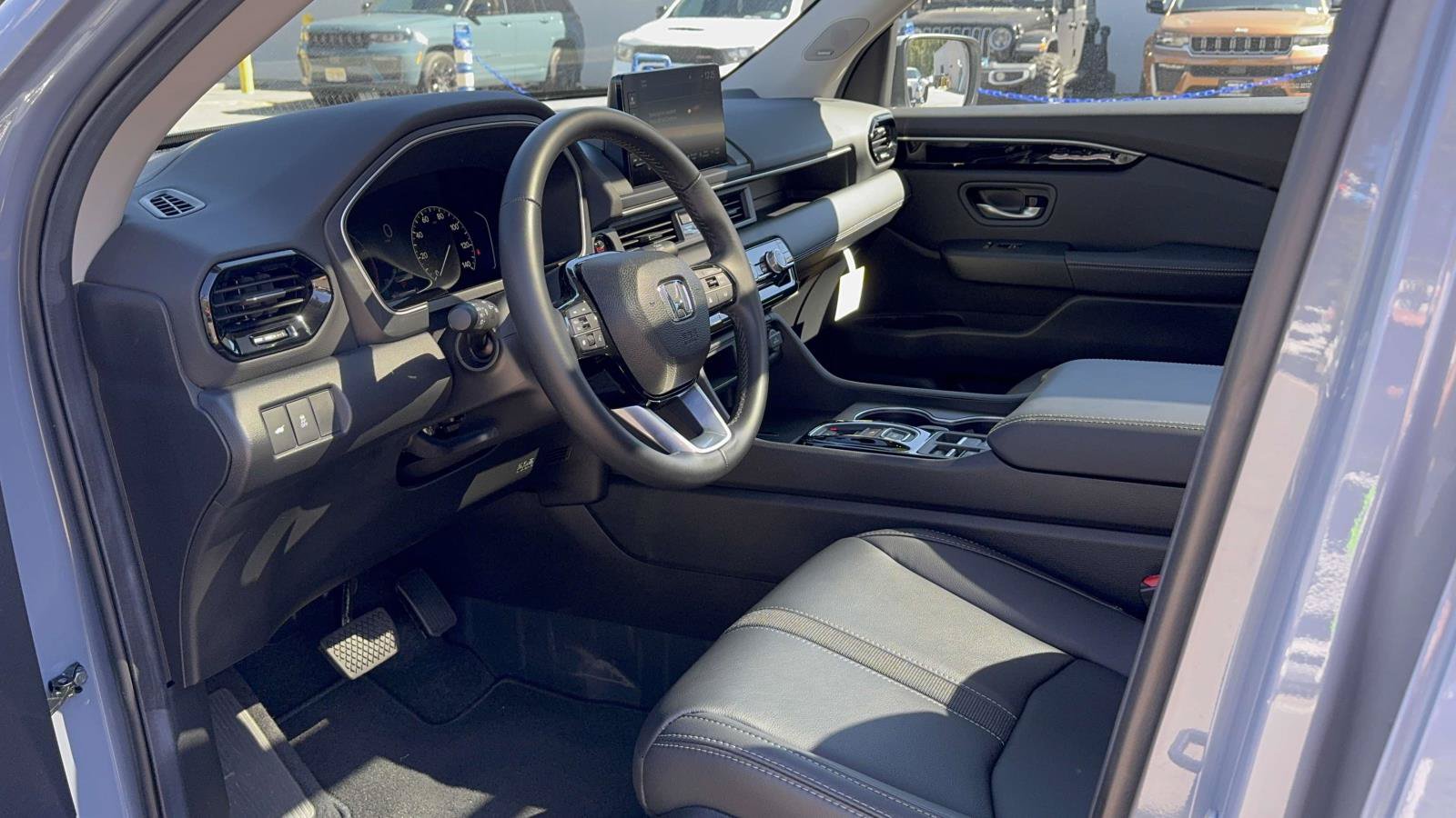 Used 2025 Honda Pilot Touring image 31