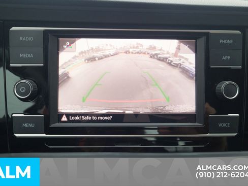 Used 2024 Volkswagen Jetta SE image 22