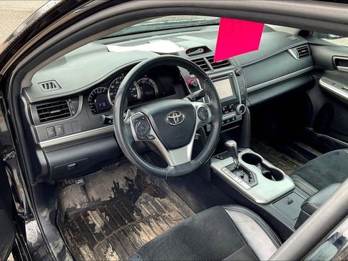 Used 2013 Toyota Camry SE w/ Leather Pkg image 7