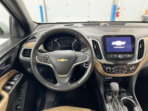 Used 2022 Chevrolet Equinox Premier AWD/4WD image 6