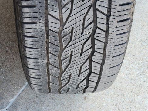 Used 2023 Chevrolet Traverse RS image 18