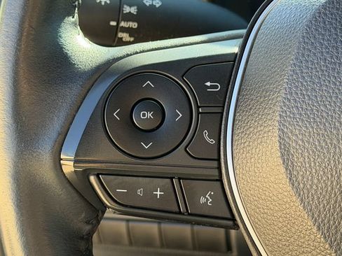 Used 2020 Toyota Corolla SE FWD image 29