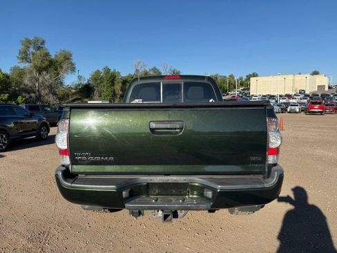 Used 2013 Toyota Tacoma 4x4 Double Cab w/ TRD Sport Pkg image 4