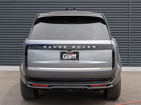 Used 2025 Land Rover Range Rover Autobiography AWD/4WD image 9