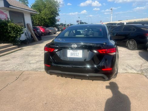Used 2025 Nissan Sentra S FWD image 4
