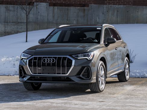 Certified 2023 Audi Q3 2.0T Premium Plus w/ Premium Plus Package image 7