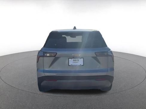 Used 2025 Chevrolet Equinox LT image 12