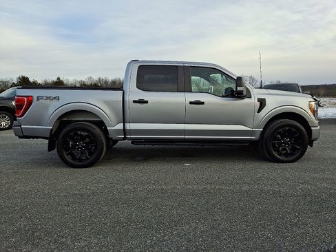 Certified 2022 Ford F150 XL w/ STX Black Appearance Package image 7