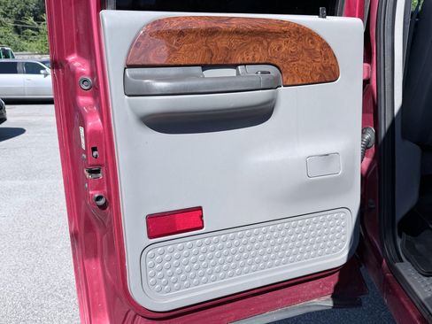 Used 2003 Ford F250 XL AWD/4WD image 29