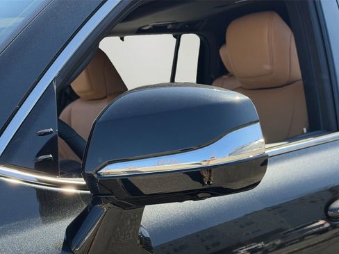 New 2026 Lexus LX 700h Luxury image 27