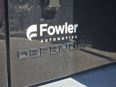 Used 2025 Land Rover Defender 110 S AWD/4WD image 11