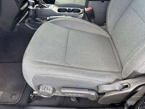 Used 2025 Jeep Wrangler Unlimited Sahara image 19