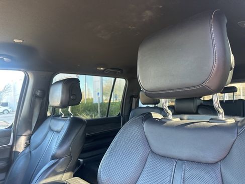 Used 2022 Jeep Wagoneer Series II image 9