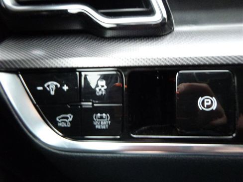 Used 2025 Kia Sportage SX Prestige image 15