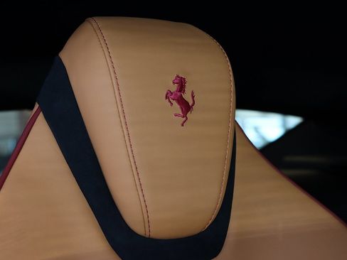 Certified 2022 Ferrari Roma image 40