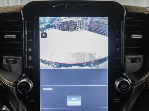 Used 2022 RAM 1500 Limited AWD/4WD image 21
