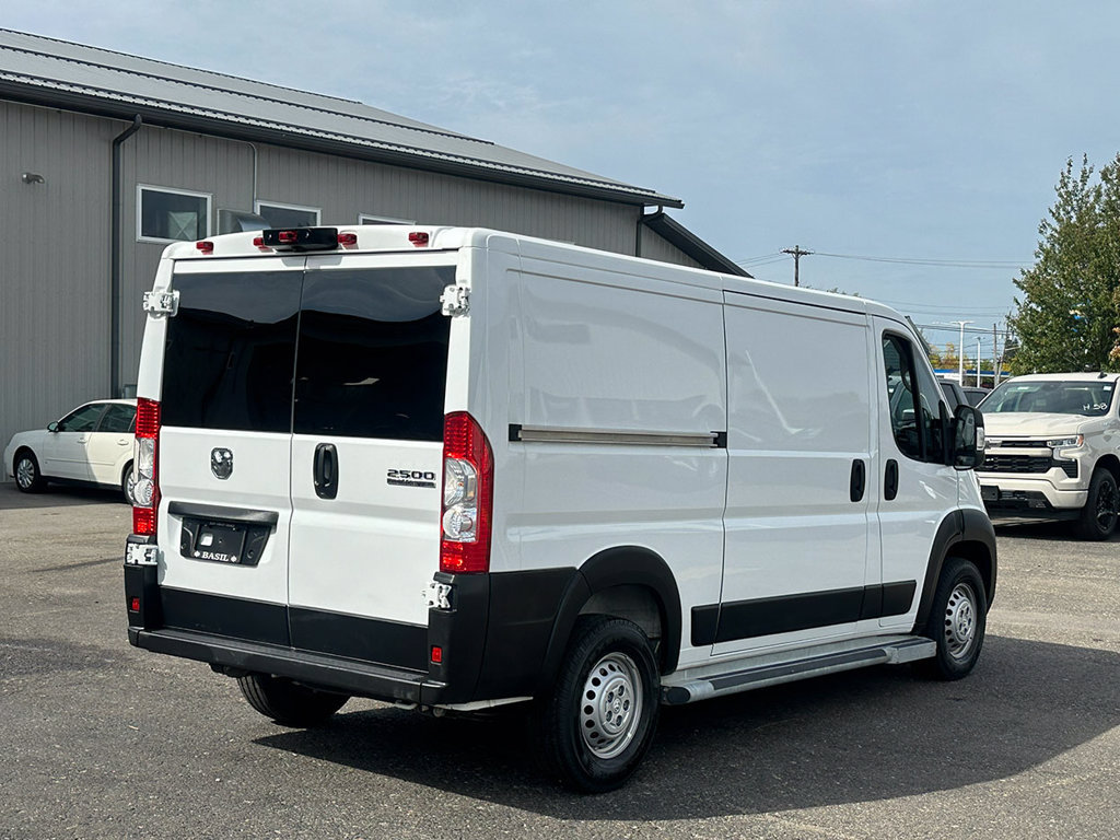 Used 2025 RAM ProMaster 2500 w/ U-Haul Equipment Group FWD image 13