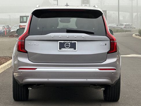 New 2026 Volvo XC90 B6 Ultra w/ Protection Package image 4