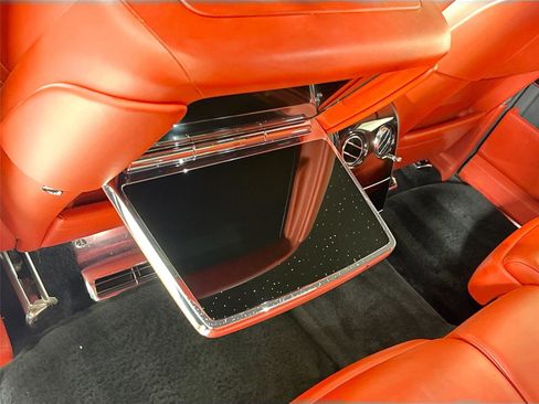 Used 2018 Rolls-Royce Phantom Sedan image 29