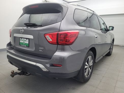 Used 2017 Nissan Pathfinder SL AWD/4WD image 9