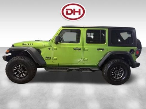 Used 2025 Jeep Wrangler Willys image 8