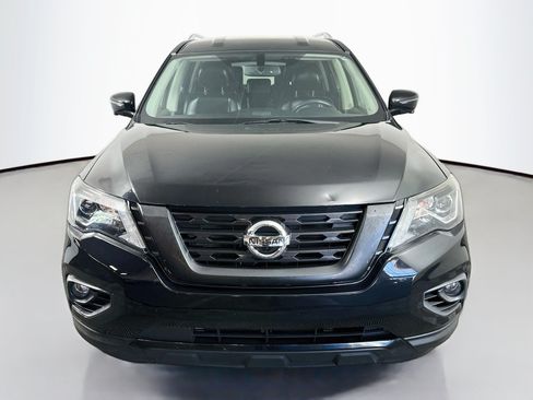 Used 2019 Nissan Pathfinder SL AWD/4WD image 2