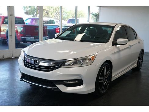 Used 2016 Honda Accord Sport image 3