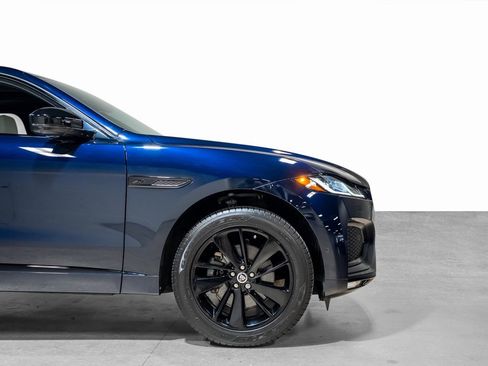 Used 2025 Jaguar F-PACE R-Dynamic S image 17