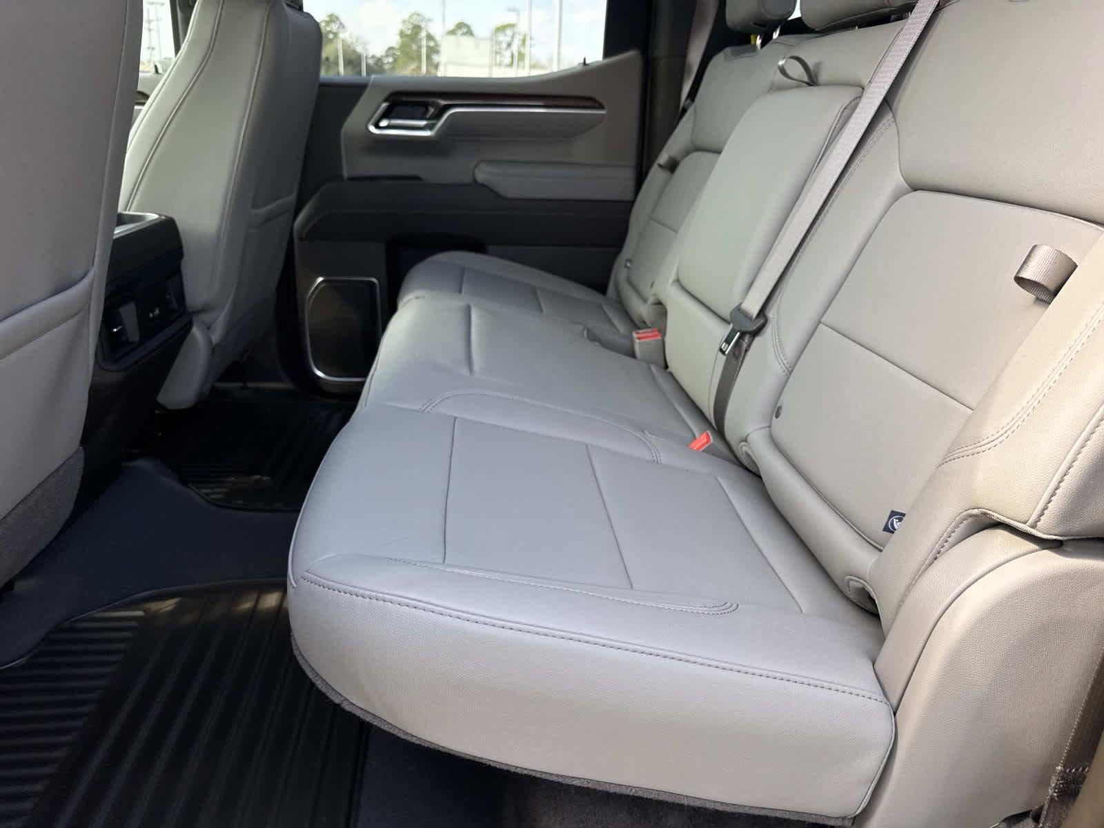 New 2026 Chevrolet Silverado 1500 RST w/ Z71 Off-Road Package AWD/4WD image 8