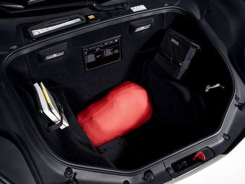 Certified 2018 Ferrari 488 Spider RWD image 17