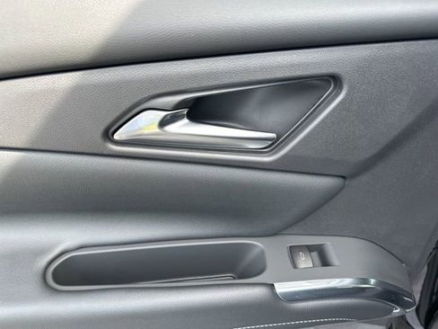 New 2026 Chevrolet Traverse LT w/ Midnight/Sport Edition image 33