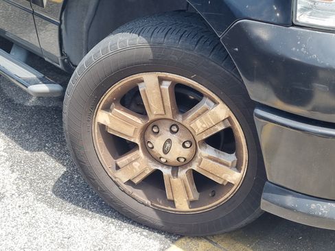 Used 2007 Ford F150 XLT RWD image 2