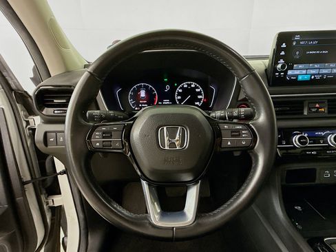 Certified 2024 Honda Pilot EX-L image 11