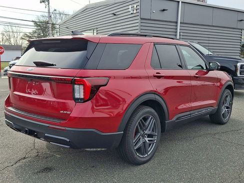 New 2026 Ford Explorer ST-Line w/ ST-Line Street Pack image 3