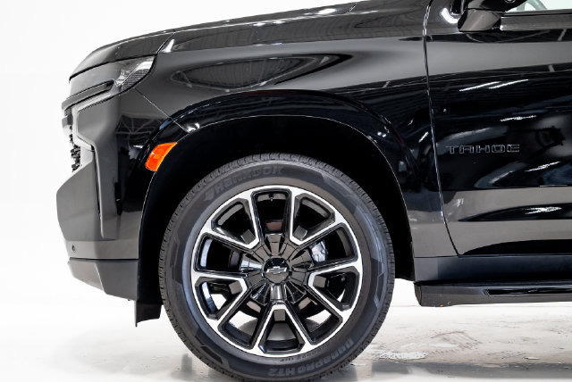 Used 2024 Chevrolet Tahoe RST w/ Luxury Package AWD/4WD image 26