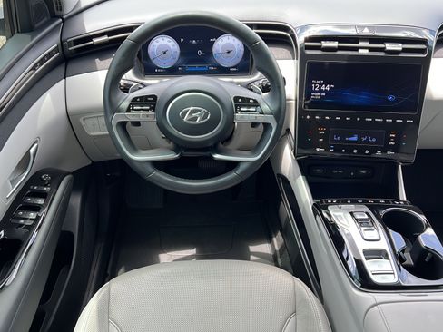 Certified 2023 Hyundai Tucson Limited FWD image 15