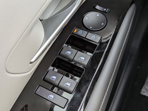 New 2026 Hyundai Tucson Limited FWD image 26