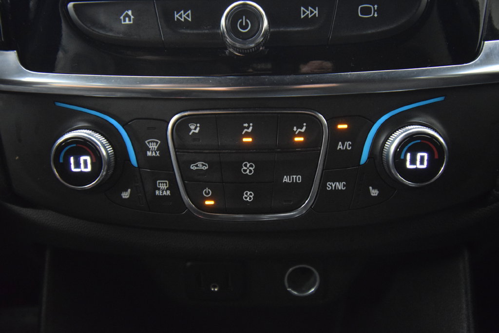 Used 2023 Chevrolet Traverse LT AWD/4WD image 28