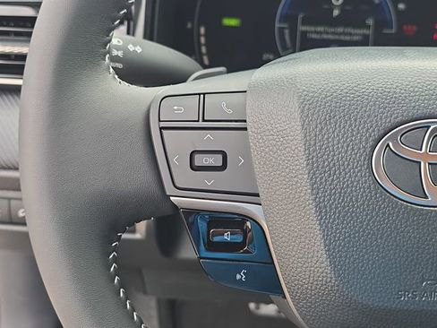 New 2026 Toyota Camry SE w/ Convenience Package FWD image 16
