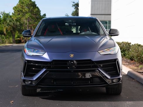 Used 2024 Lamborghini Urus S AWD/4WD image 2
