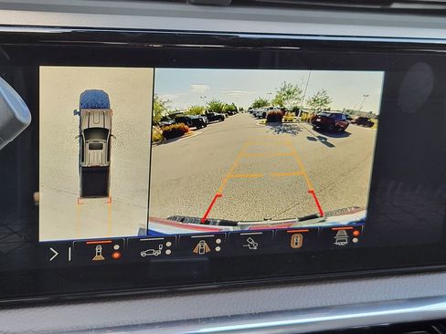 New 2025 GMC Sierra 3500 Denali w/ Denali Reserve Package image 28