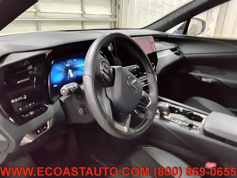 Used 2025 Lexus RX 350h w/ Accessory Package AWD/4WD image 11