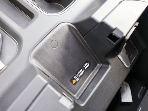 New 2026 GMC Sierra 1500 SLT w/ SLT Premium Plus Package image 23