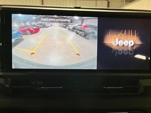 Used 2024 Jeep Wrangler Sport S image 17