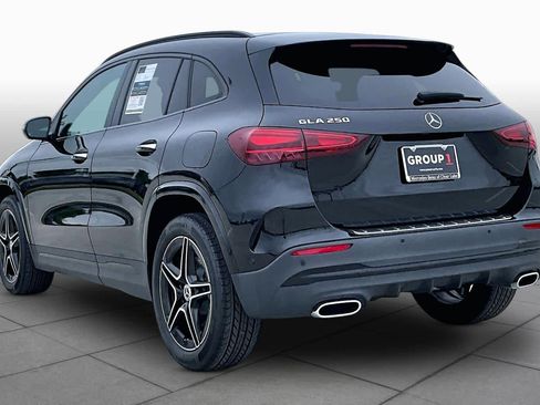 Used 2025 Mercedes-Benz GLA 250 image 12