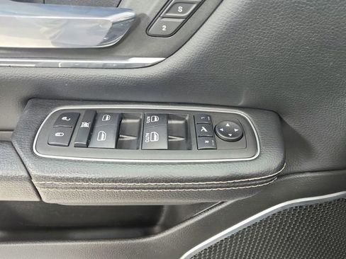 Used 2023 RAM 1500 Laramie image 31