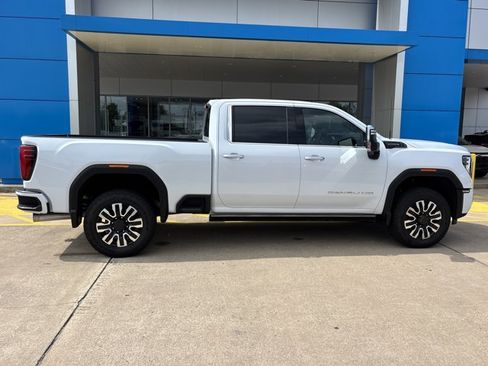 Used 2026 GMC Sierra 2500 Denali Ultimate AWD/4WD image 2