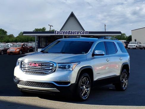 Used 2019 GMC Acadia SLT w/ LPO, Floor Liner Package image 1